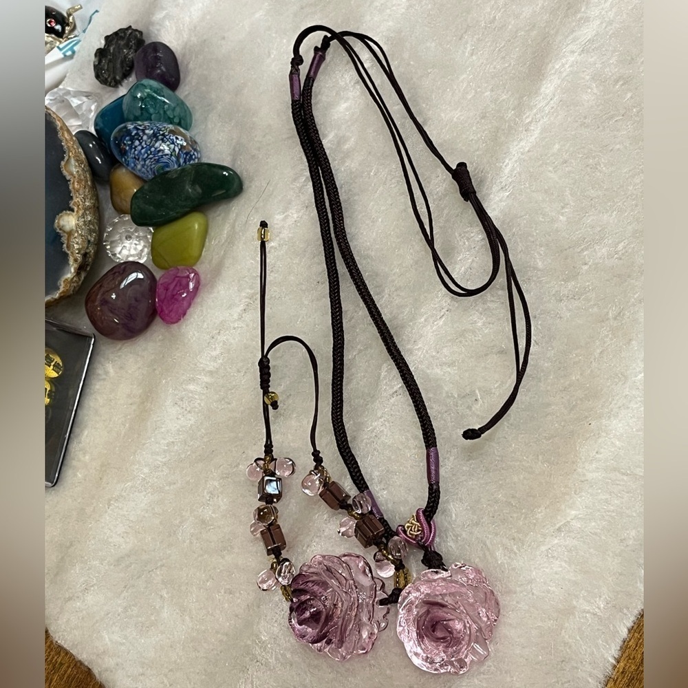 Carved Roses Bracelet Necklace Set